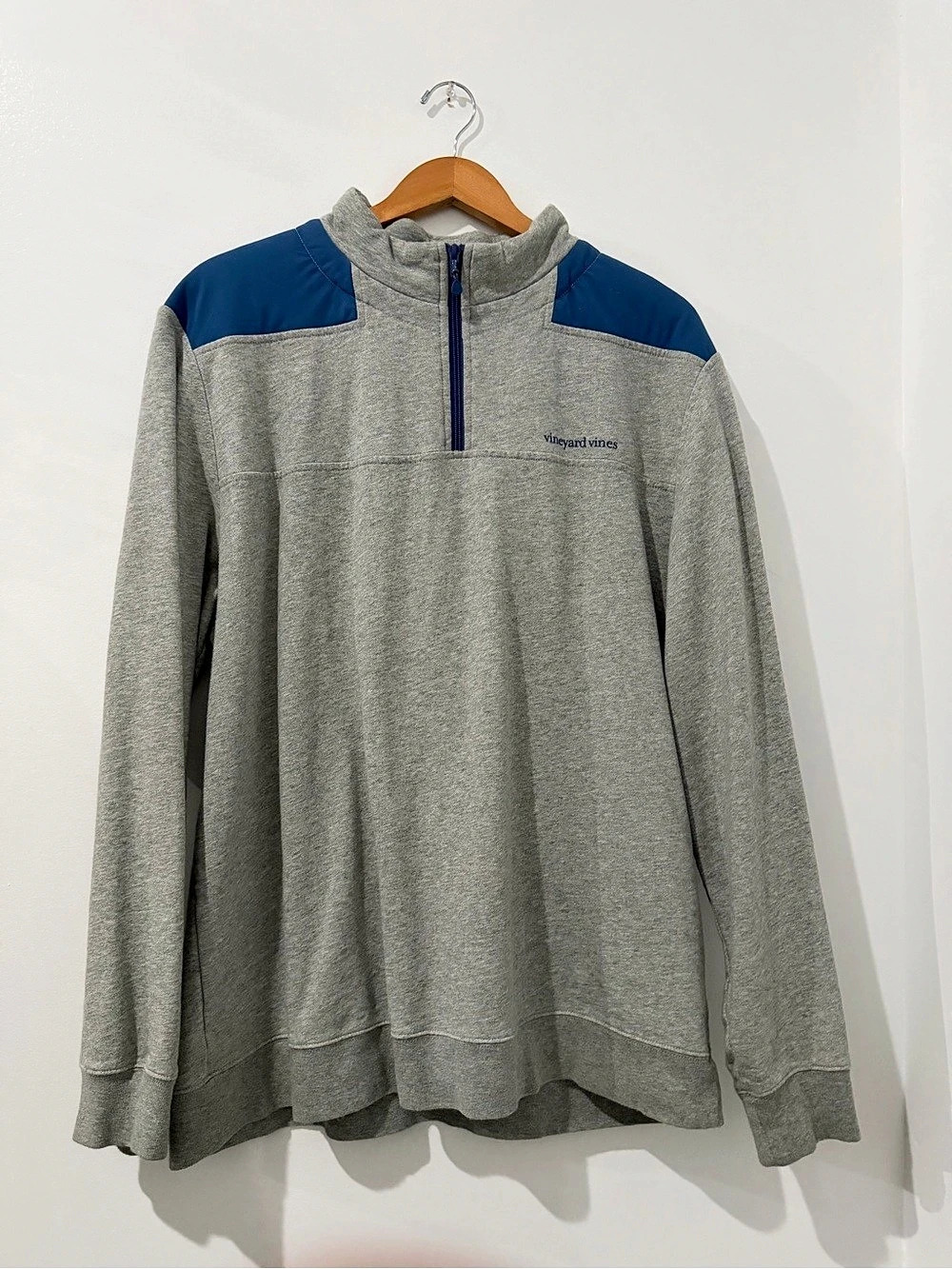 Vineyard Vines Heather Gray Quarter-Zip Pullover with Blue Shoulder Panels Gray